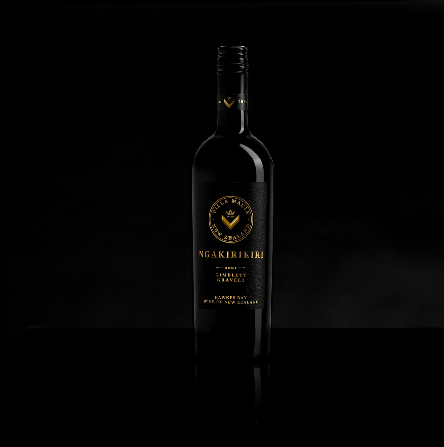 Icon Ngakirikiri Cabernet Sauvignon 2021 bottle with giftbox